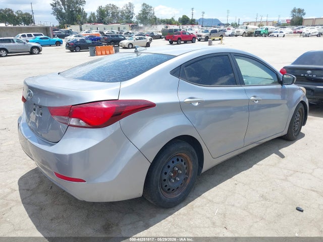 5NPDH4AE9GH709017 Hyundai ELANTRA SE