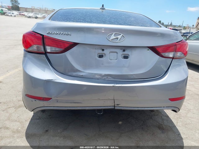 5NPDH4AE9GH709017 Hyundai ELANTRA SE