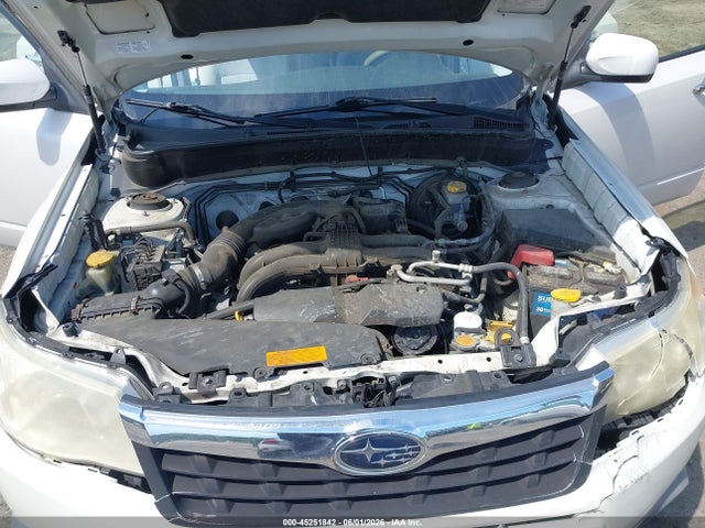 45251842 :رقم المزاد ، JF2SHADCXDH403018 vin ، 2013 Subaru Forester 2.5x Premium مزاد بيع