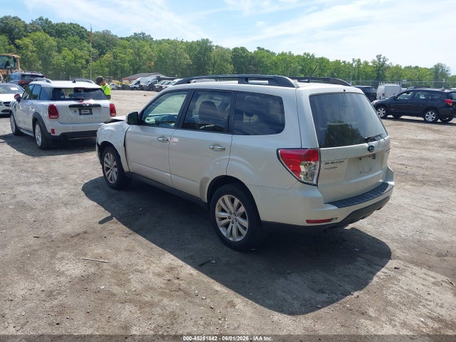 45251842 :رقم المزاد ، JF2SHADCXDH403018 vin ، 2013 Subaru Forester 2.5x Premium مزاد بيع