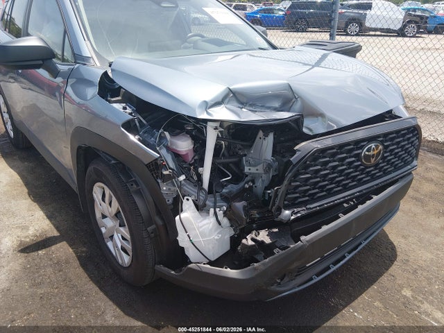 45251844 :رقم المزاد ، 7MUAAAAGXSV136967 vin ، 2025 Toyota Corolla Cross L مزاد بيع