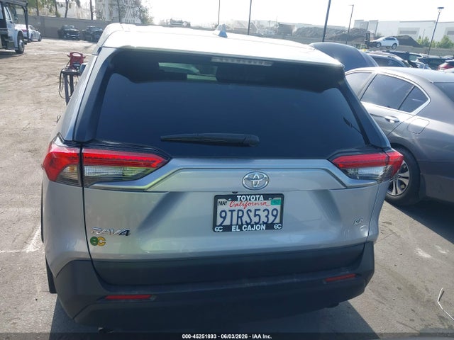 Toyota RAV4 LE 2025 2T3H1RFV5SW390924 Image 17