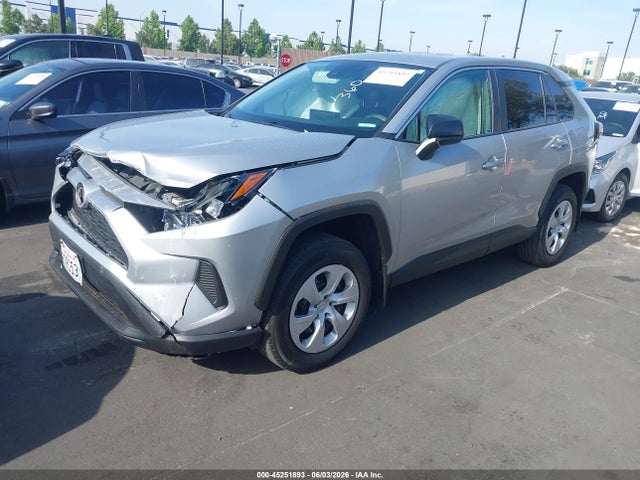 Toyota RAV4 LE 2025 2T3H1RFV5SW390924 Image 2