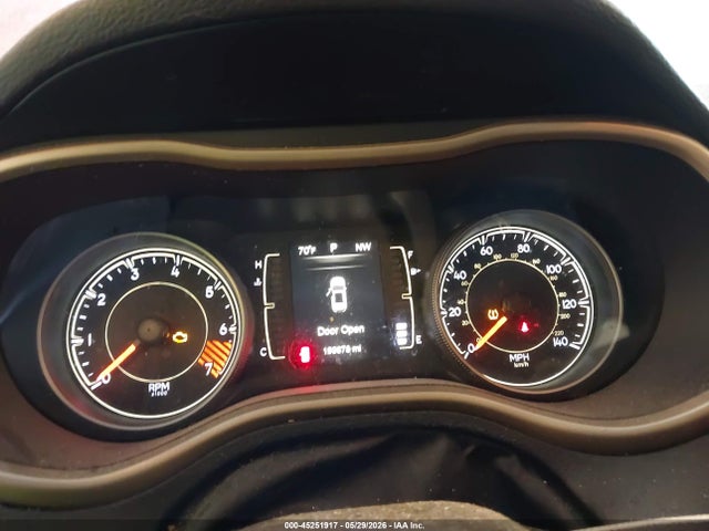 2015 Jeep Cherokee Latitude მანქანა იყიდება აუქციონზე, vin: 1C4PJMCB7FW649395, აუქციონის ნომერი: 45251917