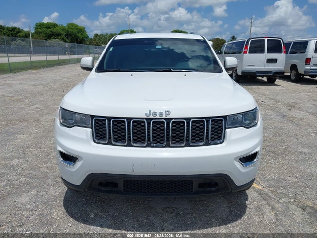 1C4RJFAG1KC836999 Jeep Grand Cherokee Laredo E 4x4