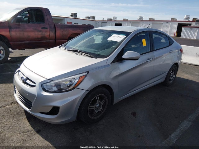 45251953 :رقم المزاد ، KMHCT4AE7FU880486 vin ، 2015 Hyundai Accent Gls مزاد بيع