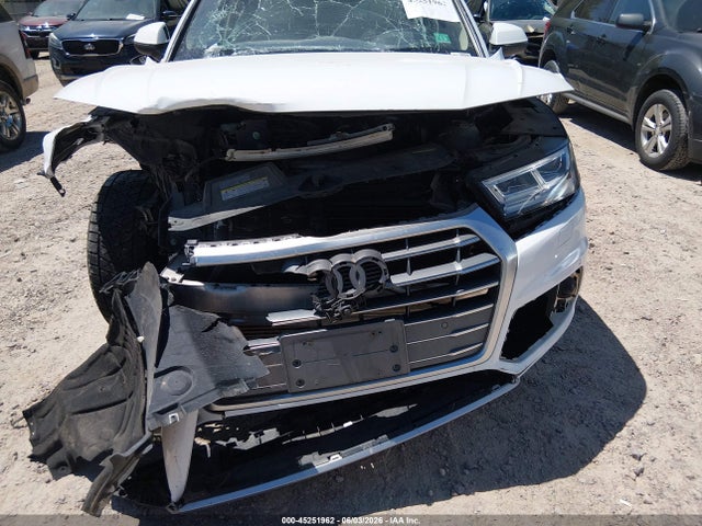 45251962 :رقم المزاد ، WA1CNAFY1J2087828 vin ، 2018 Audi Q5 2.0t Premium/2.0t Tech Premium مزاد بيع