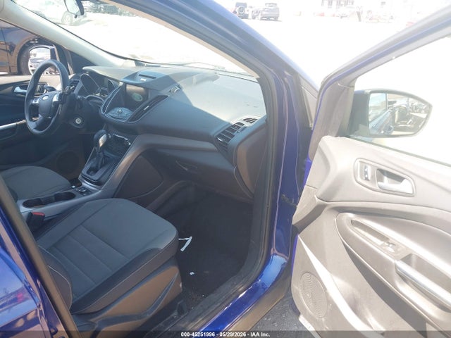 Продажа на аукционе авто 2016 Ford Escape Se, vin: 1FMCU9GX6GUB55160, номер лота: 45251996