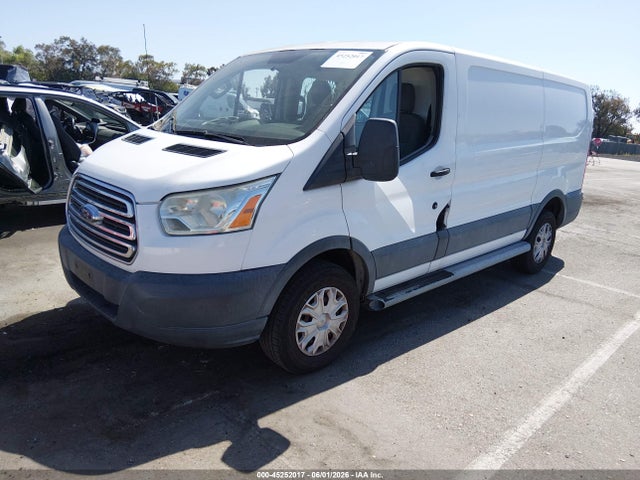 1FTNR1ZMXFKB02264 Ford Transit-250