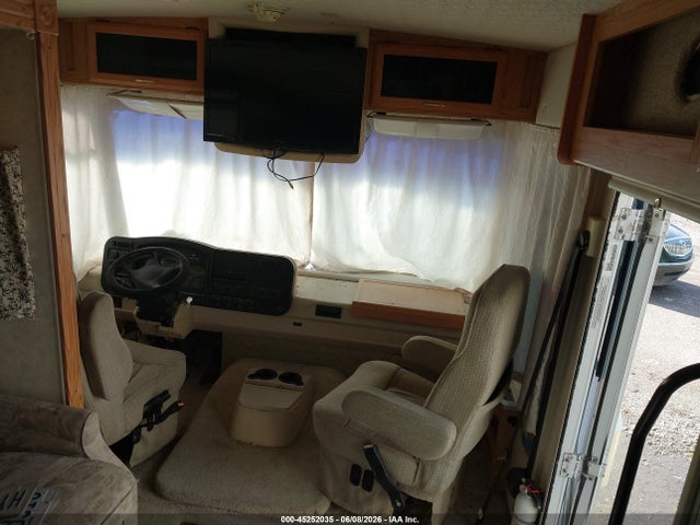 Продажа на аукционе авто 2002 Workhorse Custom Chassis Motorhome Chassis W22, vin: 5B4MP67G823349160, номер лота: 45252035