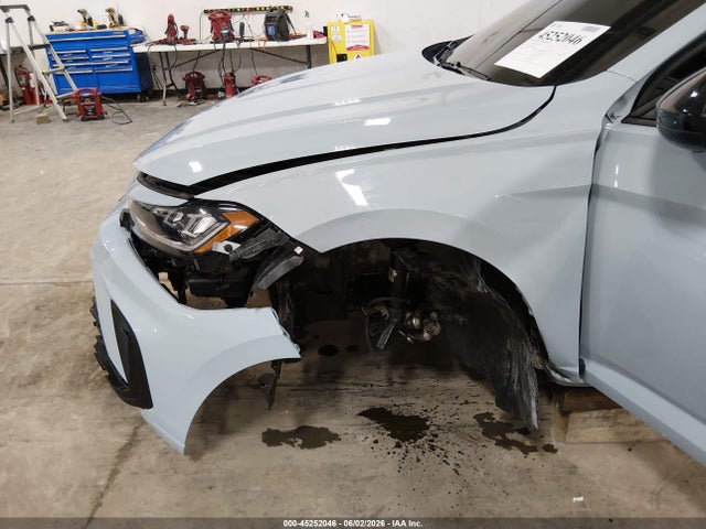 2025 Volkswagen Jetta 1.5t Sport მანქანა იყიდება აუქციონზე, vin: 3VWBX7BU2SM063627, აუქციონის ნომერი: 45252046
