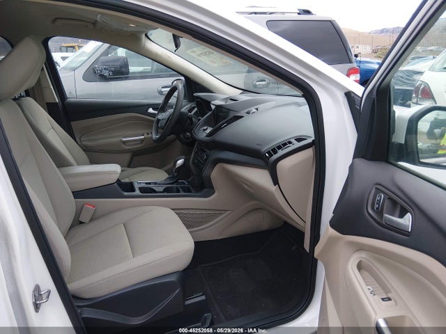 Продажа на аукционе авто 2018 Ford Escape Se, vin: 1FMCU9GD6JUC19551, номер лота: 45252058