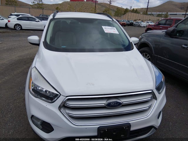 Продажа на аукционе авто 2018 Ford Escape Se, vin: 1FMCU9GD6JUC19551, номер лота: 45252058