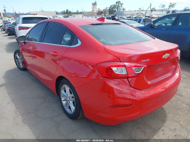 1G1BE5SM3H7209381 Chevrolet Cruze Lt Auto