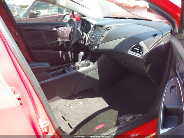 1G1BE5SM3H7209381 Chevrolet Cruze Lt Auto