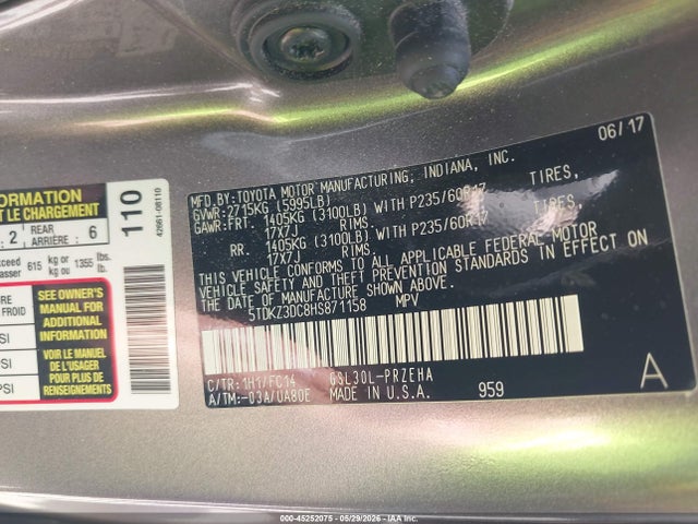 45252075 :رقم المزاد ، 5TDKZ3DC8HS871158 vin ، 2017 Toyota Sienna Le 8 Passenger مزاد بيع
