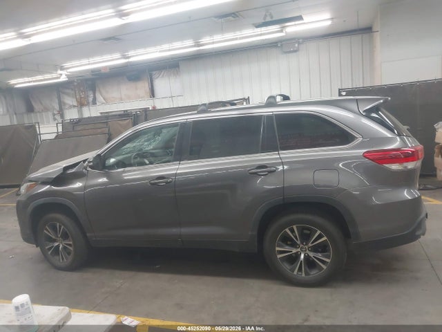 Toyota Highlander Le 2019 5TDZZRFH4KS333834 Image 15