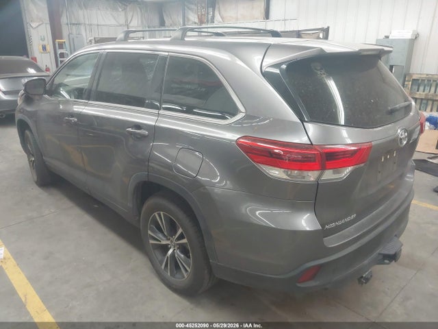 Toyota Highlander Le 2019 5TDZZRFH4KS333834 Image 3