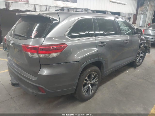 Toyota Highlander Le 2019 5TDZZRFH4KS333834 Image 4