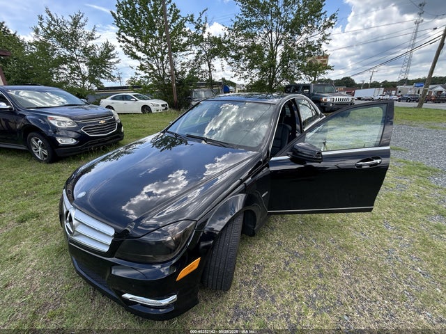 45252142 :رقم المزاد ، WDDGF4HB7DR273292 vin ، 2013 Mercedes-benz C 250 Sport مزاد بيع