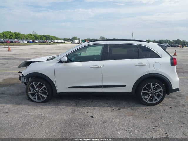 Продажа на аукционе авто 2022 Kia Niro Touring Se, vin: KNDCC3LC7N5516832, номер лота: 45252260