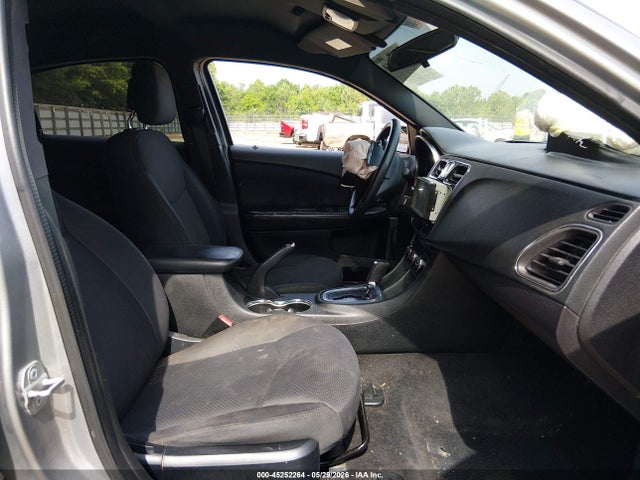 Auction sale of the 2014 Chrysler 200 Lx, vin: 1C3CCBAB3EN204564, lot number: 45252264