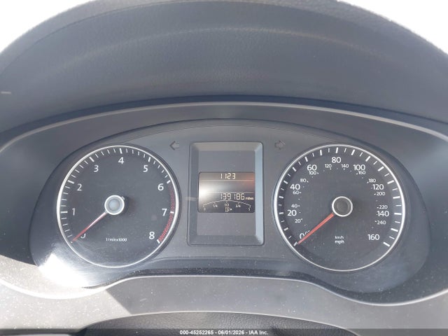 2014 Volkswagen Jetta 1.8t Se მანქანა იყიდება აუქციონზე, vin: 3VWD17AJ2EM322168, აუქციონის ნომერი: 45252265