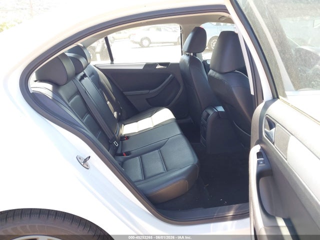 2014 Volkswagen Jetta 1.8t Se მანქანა იყიდება აუქციონზე, vin: 3VWD17AJ2EM322168, აუქციონის ნომერი: 45252265