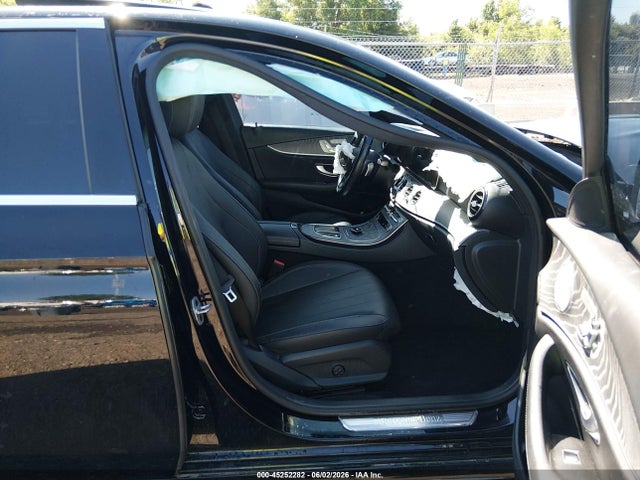 45252282 :رقم المزاد ، W1KZF8DB3MA888572 vin ، 2021 Mercedes-benz E 350 مزاد بيع