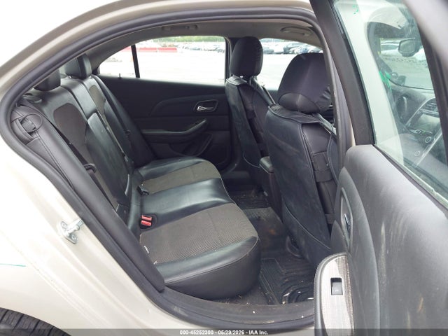 1G11E5SL9EF303026 Chevrolet MALIBU 2LT