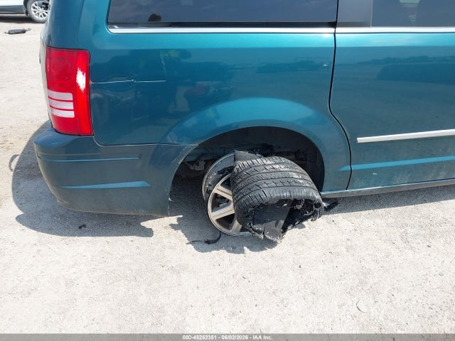 2009 Chrysler Town & Country Touring მანქანა იყიდება აუქციონზე, vin: 2A8HR54189R578061, აუქციონის ნომერი: 45252351