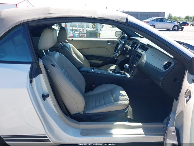 Продажа на аукционе авто 2010 Ford Mustang V6/v6 Premium, vin: 1ZVBP8EN5A5166846, номер лота: 45252357