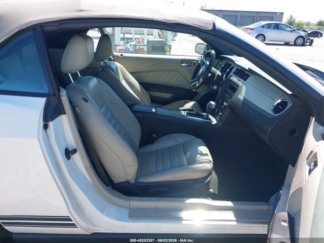 Продажа на аукционе авто 2010 Ford Mustang V6/v6 Premium, vin: 1ZVBP8EN5A5166846, номер лота: 45252357