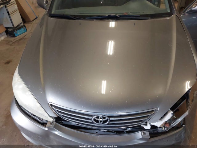 45252394 :رقم المزاد ، 4T1BE32K55U595420 vin ، 2005 Toyota Camry Le مزاد بيع