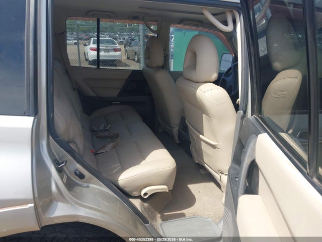 45252398 :رقم المزاد ، JA4MW51R01J030454 vin ، 2001 Mitsubishi Montero Limited مزاد بيع