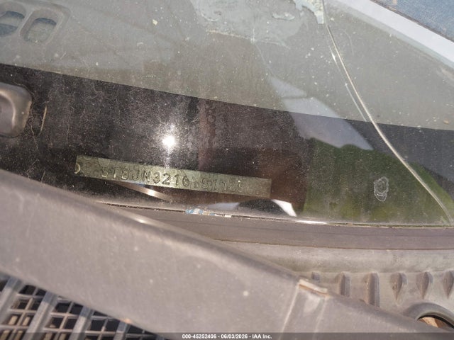 45252406 :رقم المزاد ، 5TBJN3216YS118567 vin ، 2000 Toyota Tundra مزاد بيع