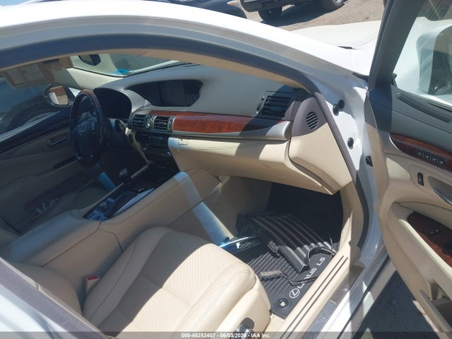 Продаж на аукціоні авто 2015 Lexus Ls 460, vin: JTHCL5EF9F5024810, номер лоту: 45252407
