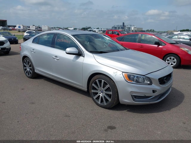 Volvo S60 Inscription T5 Platinum 2018 LYV402TM6JB171416 zdjęcie główne