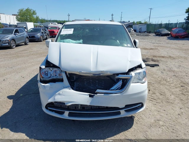 45252440 :رقم المزاد ، 2C4RC1BG0FR695223 vin ، 2015 Chrysler Town & Country Touring مزاد بيع