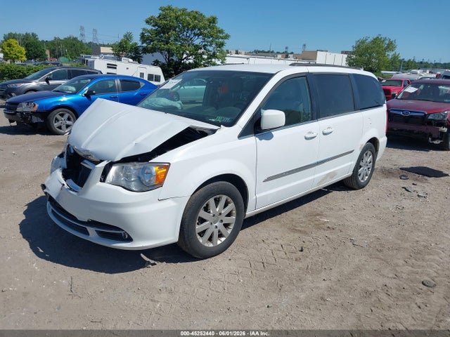 45252440 :رقم المزاد ، 2C4RC1BG0FR695223 vin ، 2015 Chrysler Town & Country Touring مزاد بيع
