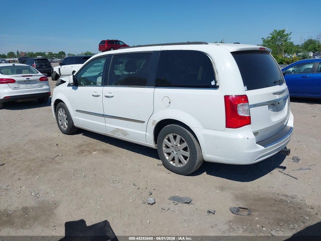 45252440 :رقم المزاد ، 2C4RC1BG0FR695223 vin ، 2015 Chrysler Town & Country Touring مزاد بيع