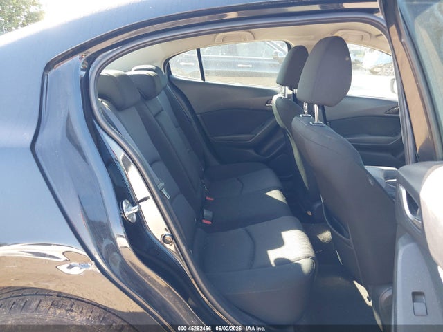 3MZBM1U7XGM325480 Mazda Mazda3 I Sport
