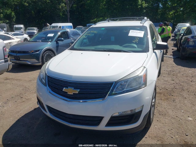 Продаж на аукціоні авто 2015 Chevrolet Traverse Ls, vin: 1GNKRFKD2FJ296246, номер лоту: 45252482