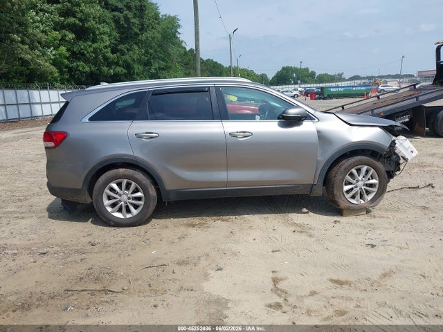 Auction sale of the 2018 Kia Sorento 2.4l Lx, vin: 5XYPG4A31JG405242, lot number: 45252486
