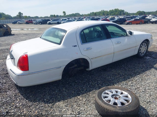 Aukcja sprzedaży 2006 Lincoln Town Car Signature Limited, vin: 1LNHM82V56Y625966, numer aukcji: 45252496