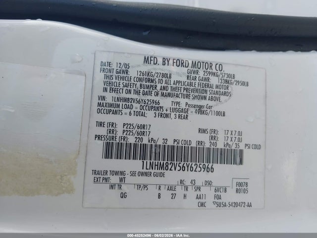 Auction sale of the 2006 Lincoln Town Car Signature Limited, vin: 1LNHM82V56Y625966, lot number: 45252496