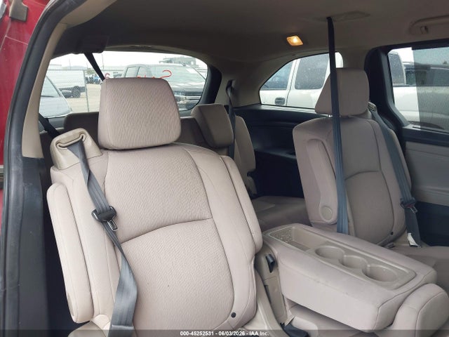 45252531 :رقم المزاد ، 5FNRL6H56NB020571 vin ، 2022 Honda Odyssey Ex مزاد بيع
