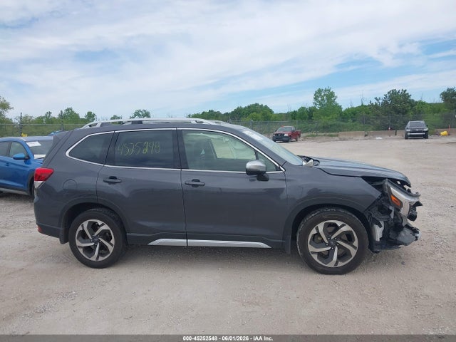 Продажа на аукционе авто 2023 Subaru Forester Touring, vin: JF2SKARC4PH402641, номер лота: 45252548