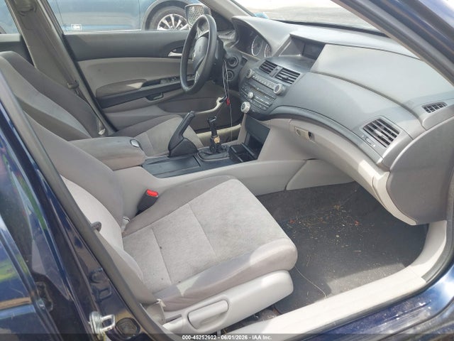 45252602 :رقم المزاد ، 1HGCP2E34AA039923 vin ، 2010 Honda Accord 2.4 Lx مزاد بيع