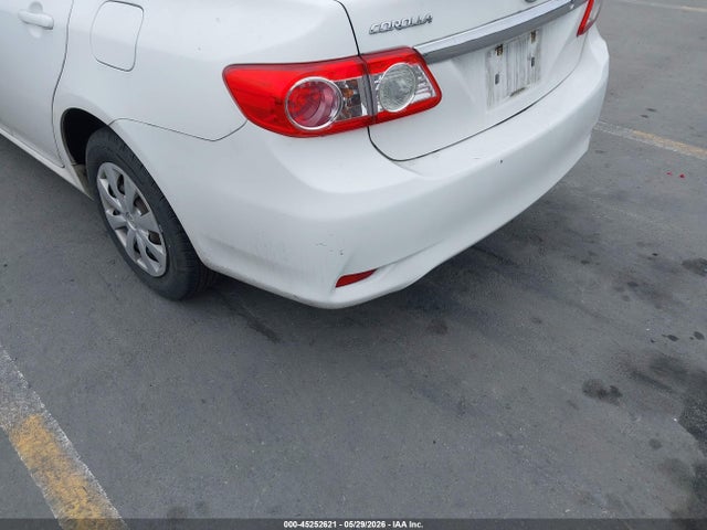Продажа на аукционе авто 2011 Toyota Corolla Le, vin: 2T1BU4EE2BC627056, номер лота: 45252621